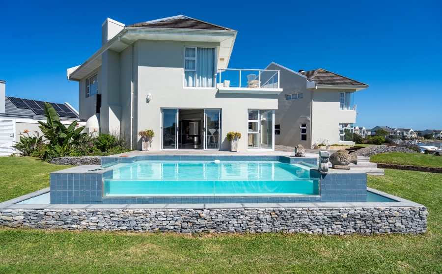 7 Bedroom Property for Sale in Royal Alfred Marina Eastern Cape